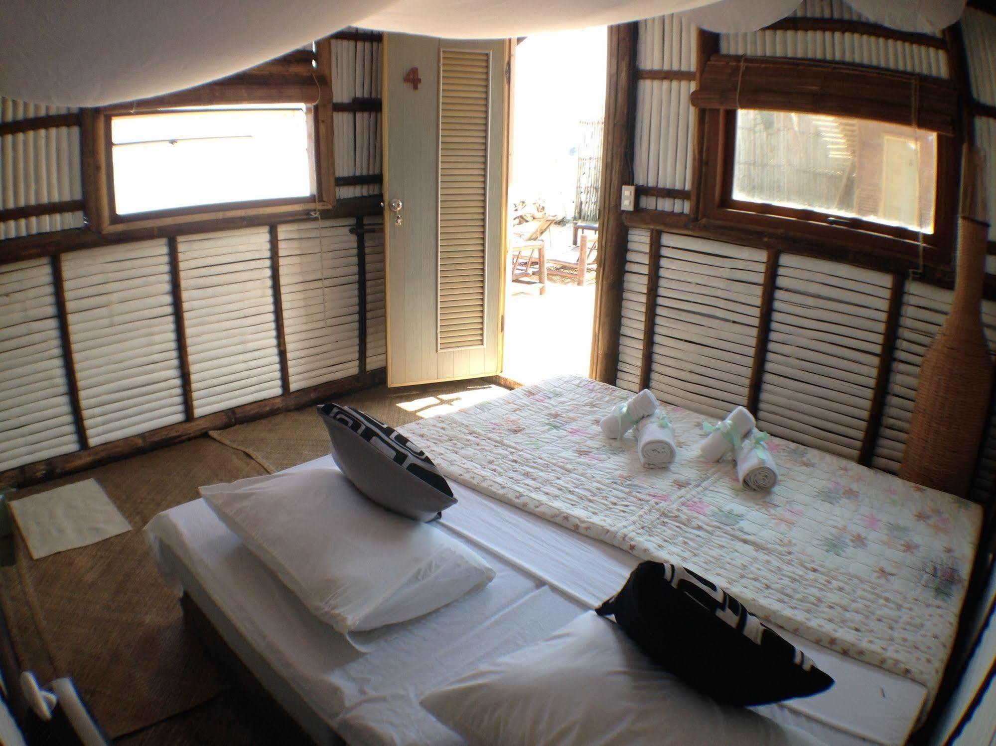 Mangoriders Beach Club Катиклан Экстерьер фото