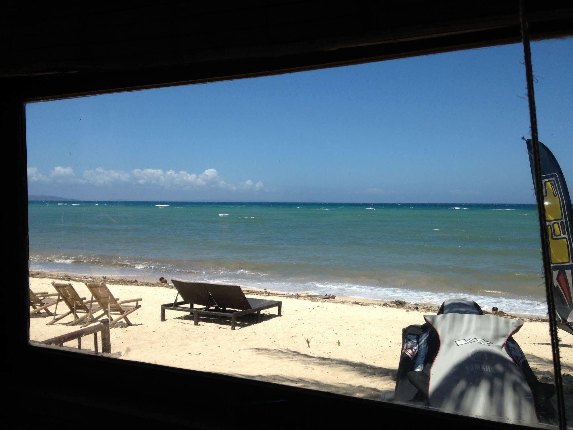 Mangoriders Beach Club Катиклан Экстерьер фото